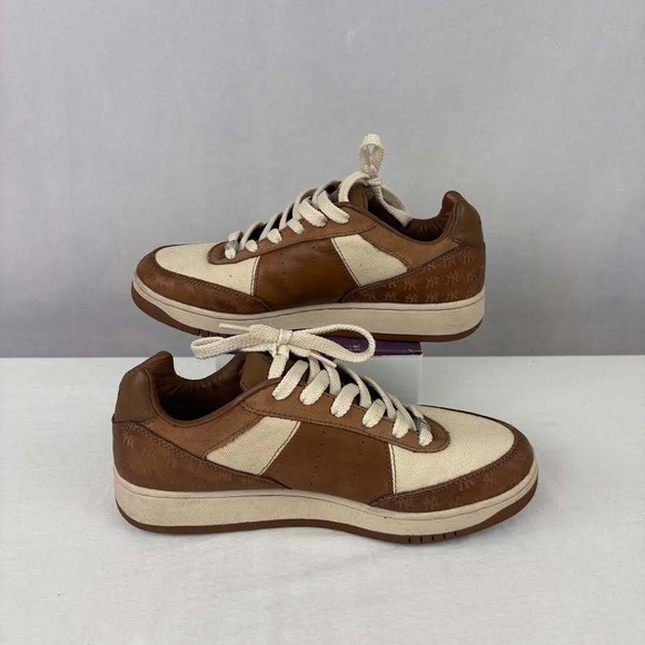 Reebok New York Yankees MLB Collaboration Low Top Sneakers Brown Cream Men's 9.5 - Picture 2 of 12